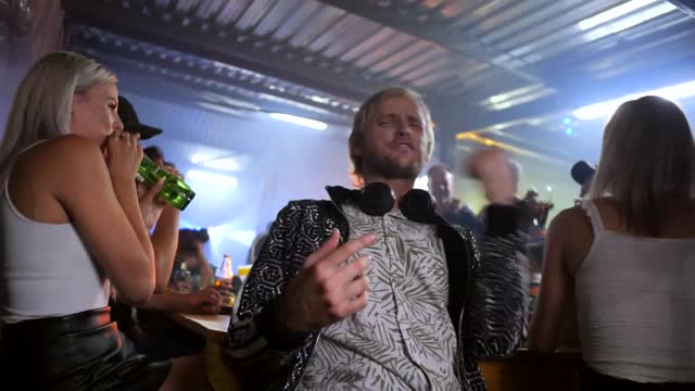 Armand Hofmeyr - Partytjie Slaap Herhaal